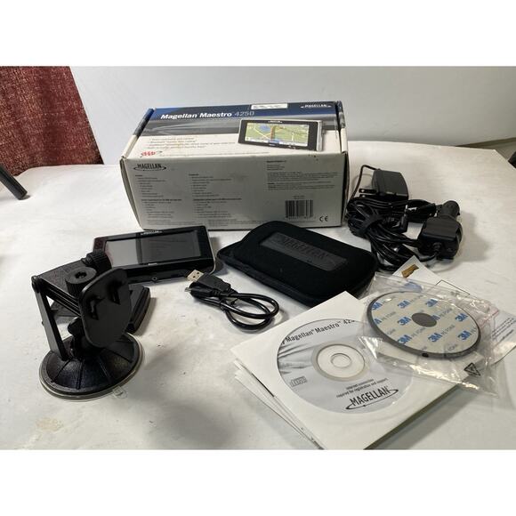 Magellan Maestro 4250 GPS 4.3" Navigation System With Box - Picture 1 of 8